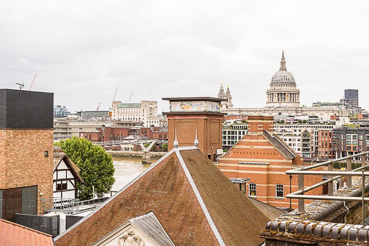 Apartment Luxury Penthouse Overlooking The Thames *